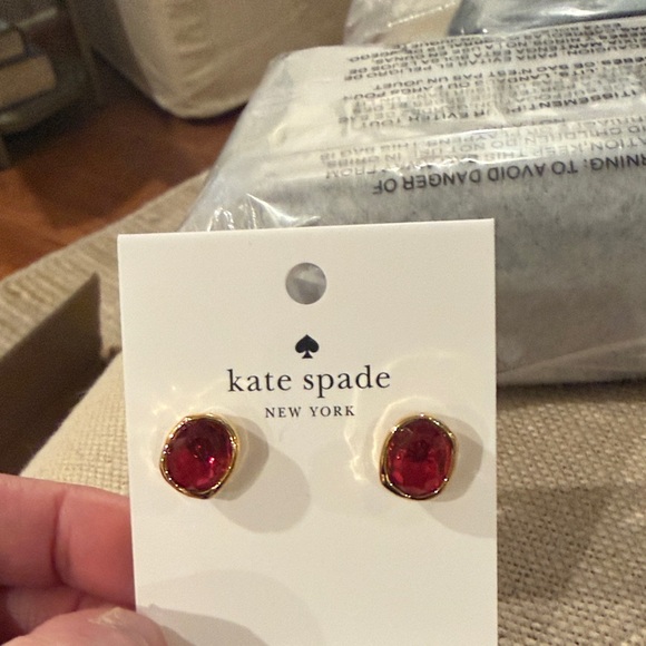 kate spade Ruby/Gold High Shine Studs/NWT - Picture 5 of 10